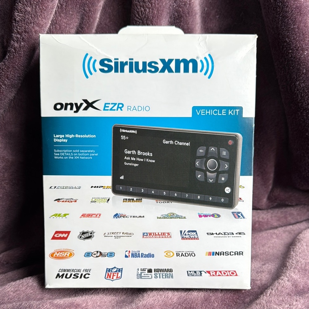 Black Satellite Radio for Car Audio